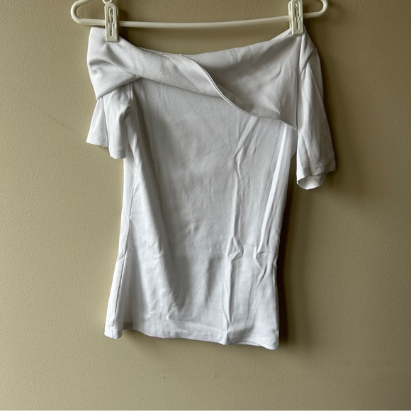 Zara Asymmetrical Top - Picture 2 of 3